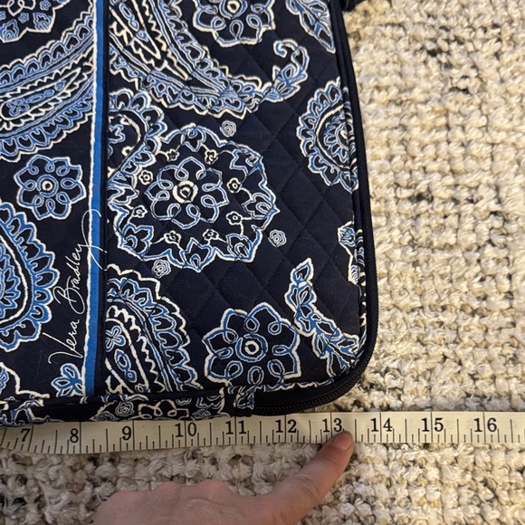 Vera Bradley Navy and White Paisley Pouch - Picture 4 of 5